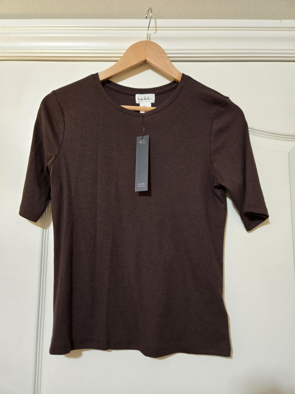 Nicole Miller Brown Ribbed Short-Sleeve Crewneck Tee Casual Fall Layering